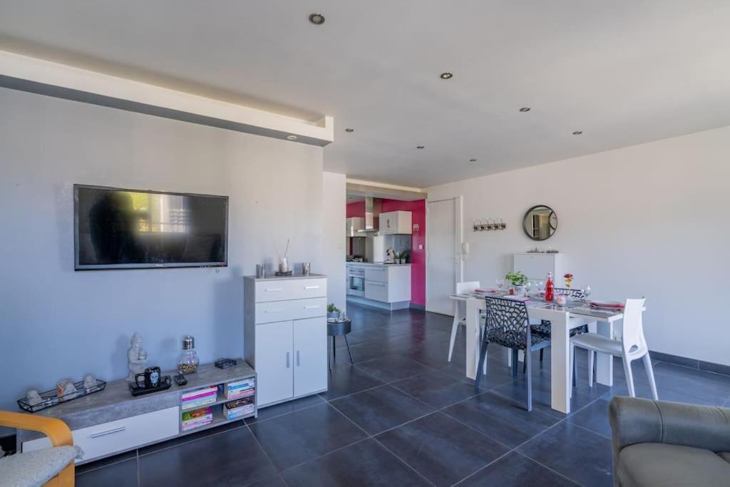 La Perle De Coco Apartment Marseille Bagian luar foto